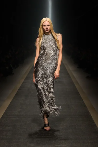 Look 60
